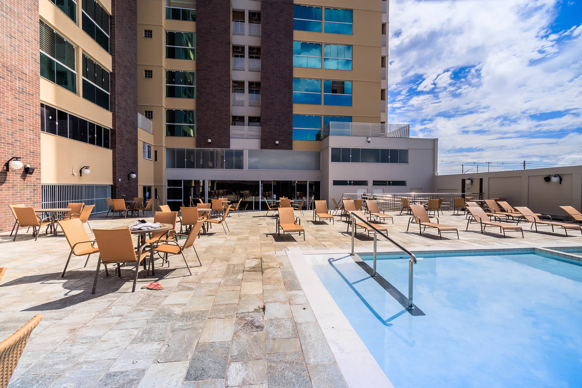 Hospedagem Verão Sertanejo Piazza diRoma em Caldas Novas